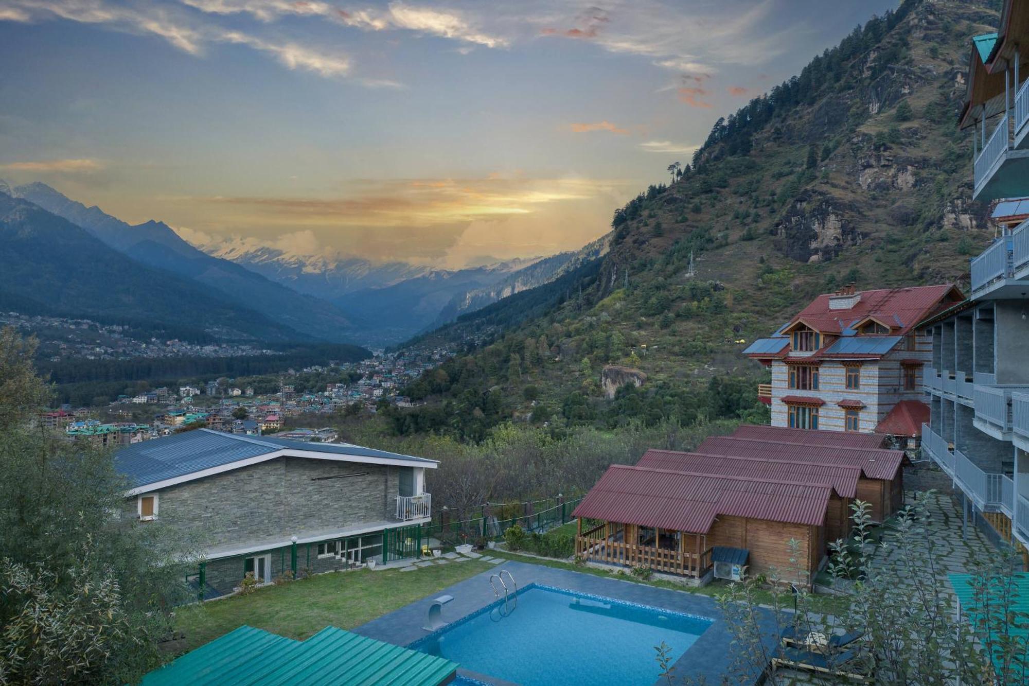 Echor Himalayan Heights Manali Hotel Bagian luar foto