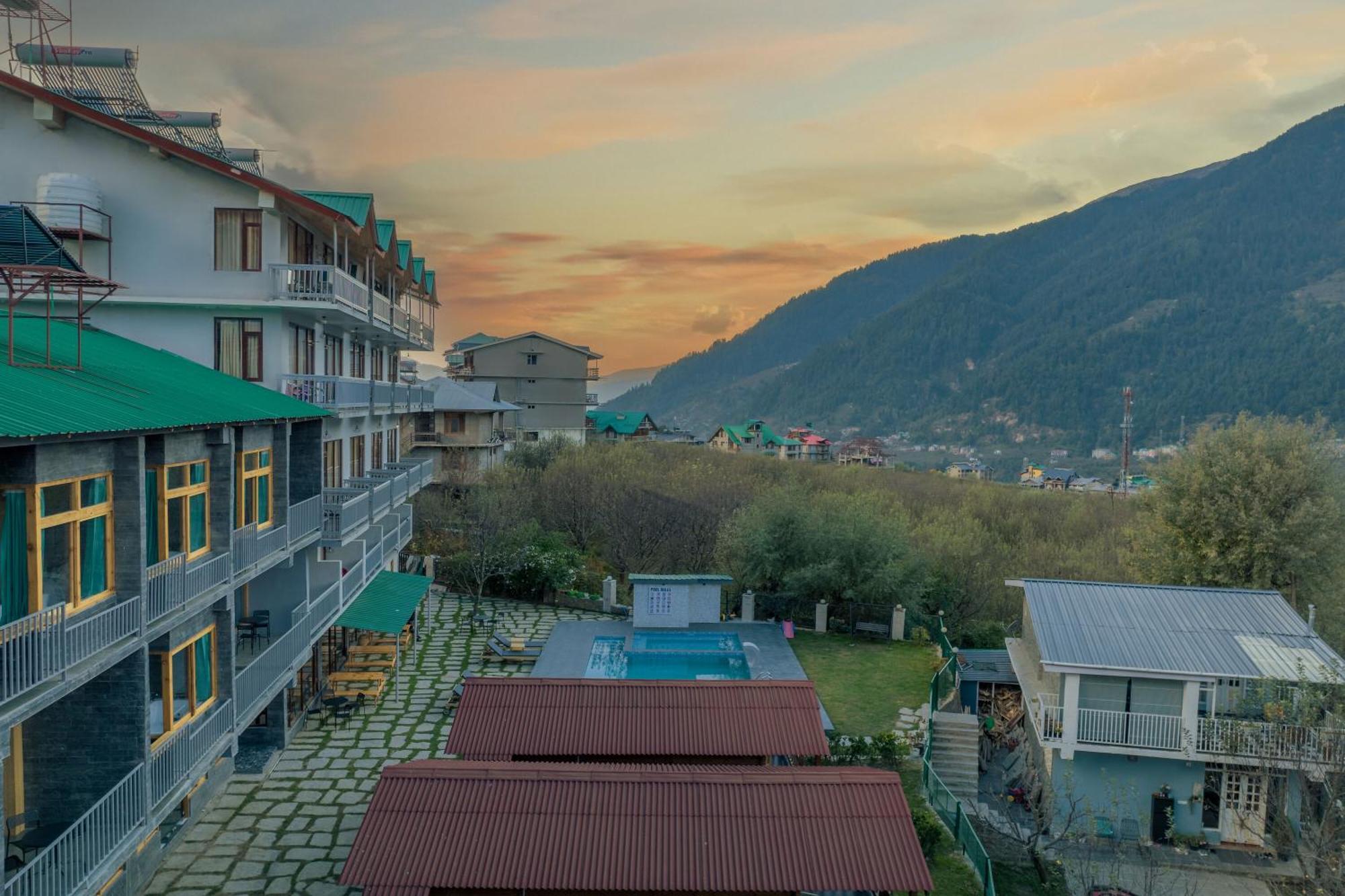 Echor Himalayan Heights Manali Hotel Bagian luar foto