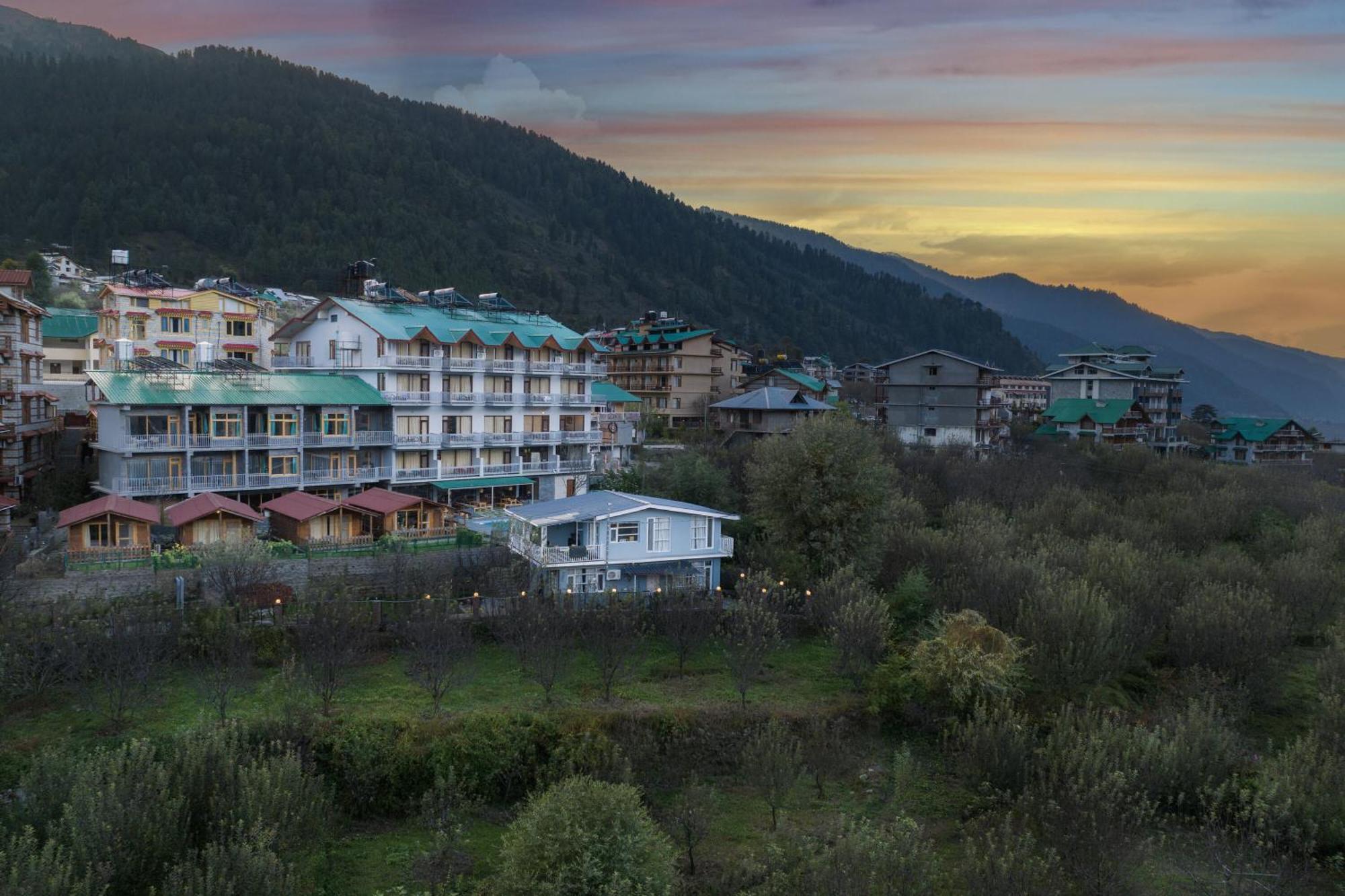 Echor Himalayan Heights Manali Hotel Bagian luar foto