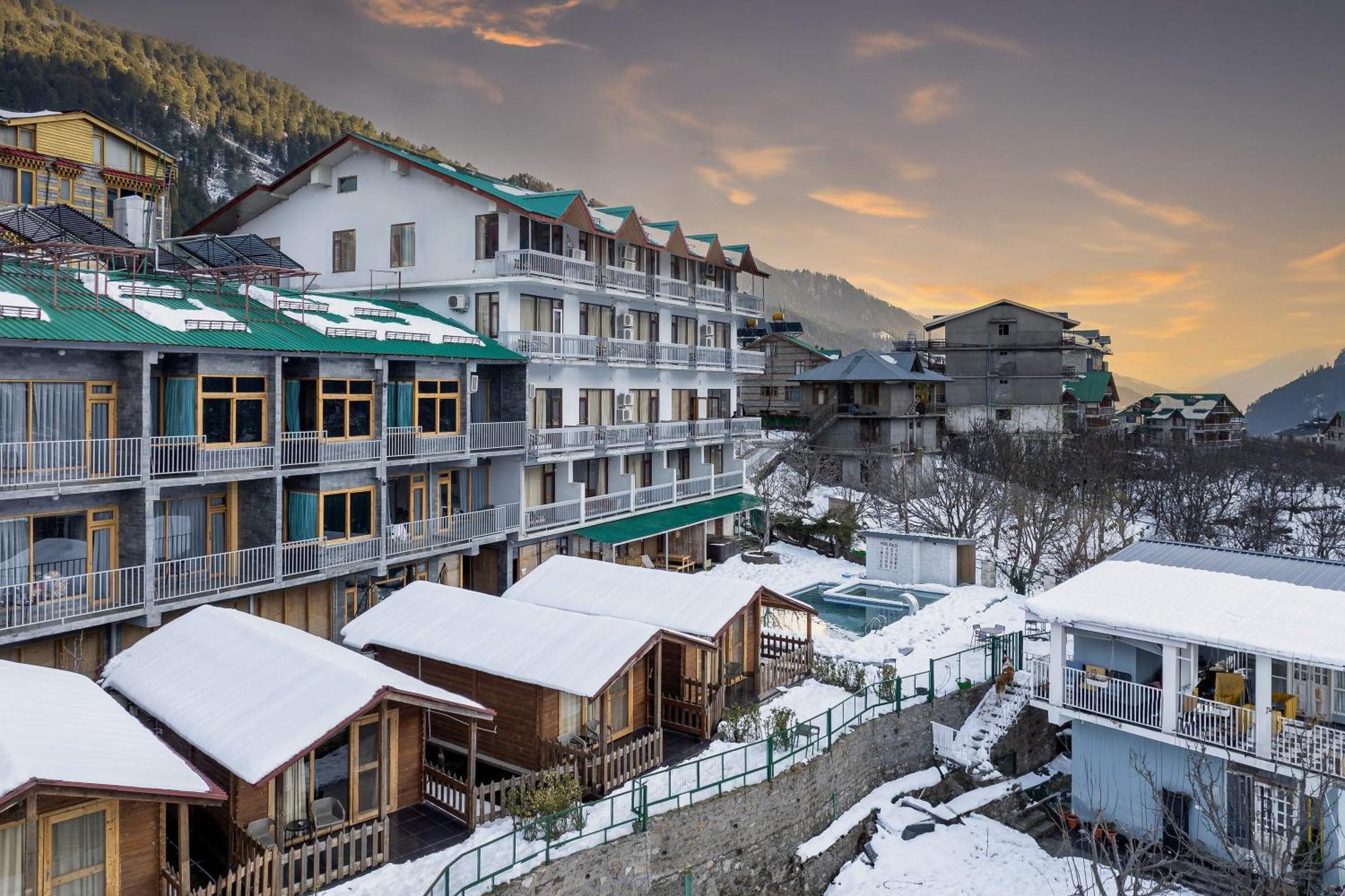 Echor Himalayan Heights Manali Hotel Bagian luar foto