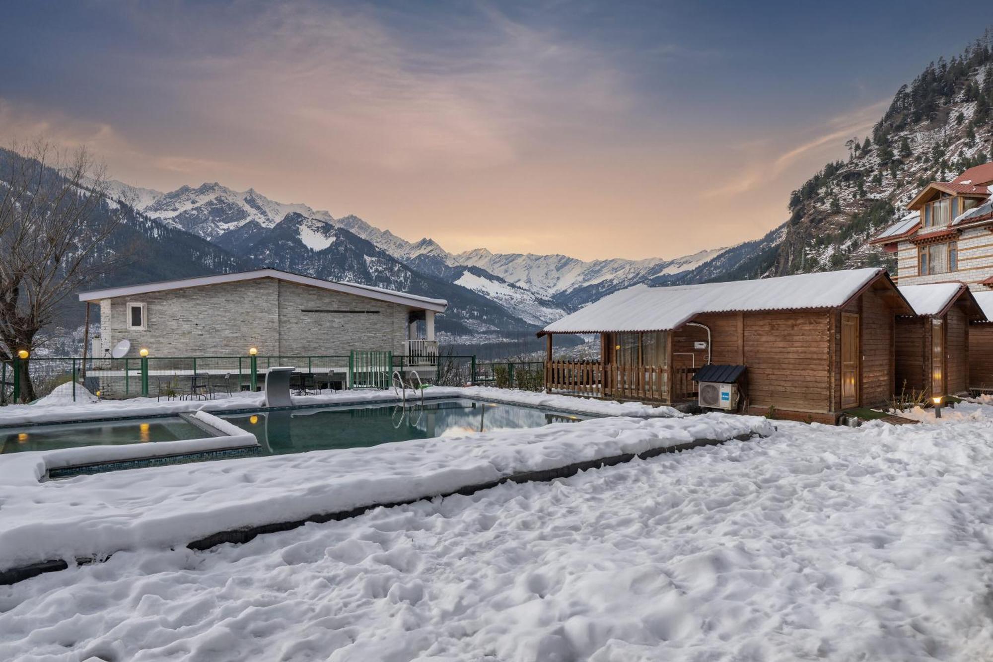 Echor Himalayan Heights Manali Hotel Bagian luar foto